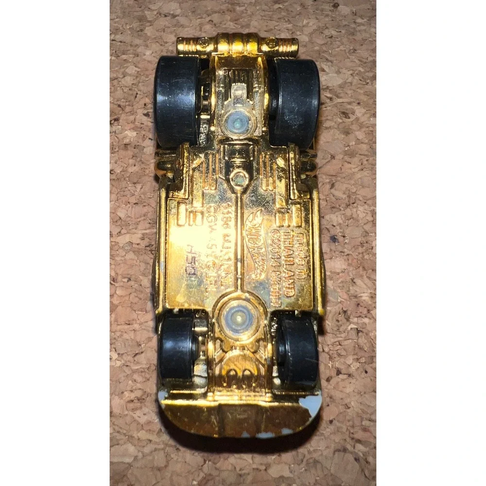 Hot Wheels Star Wars C-3PO Character‎ Car Kids 1:64 Gold Good Die-Cast CGM45